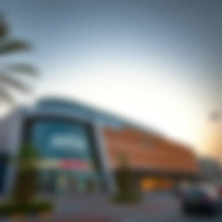 Exterior view of السفير مول showcasing its modern architecture